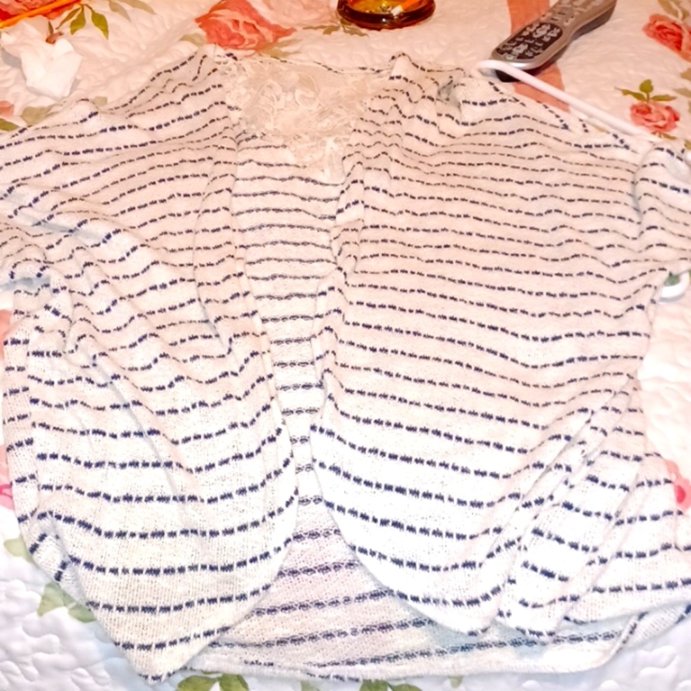 Light weight cardigan